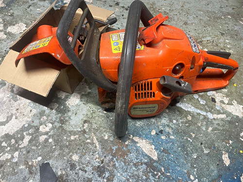 Husqvarna 240 petrol chainsaw - 240,