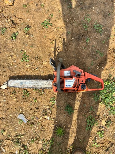 Husqvarna 136 petrol chainsaw - petrol,